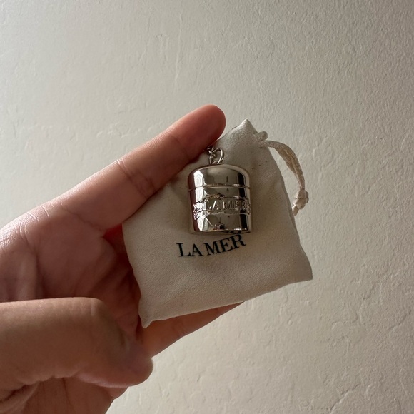 La Mer Soft Cream Keychain - Picture 1 of 3
